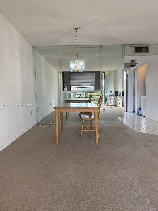 For Sale: $96,000 (1 beds, 1 baths, 773 Square Feet)