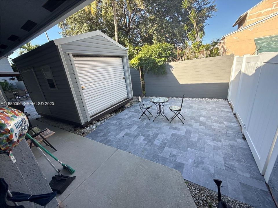 For Sale: $950,000 (0 beds, 0 baths, 2812 Square Feet)