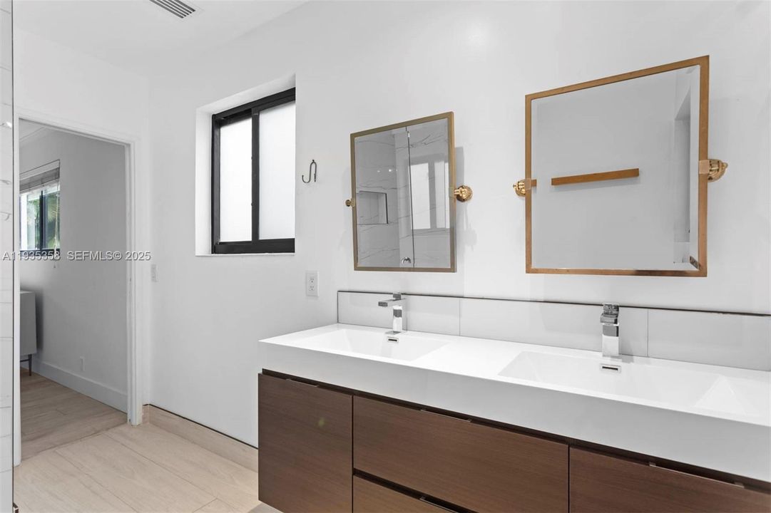 待售: $749,000 (3 贝兹, 2 浴室, 1492 平方英尺)