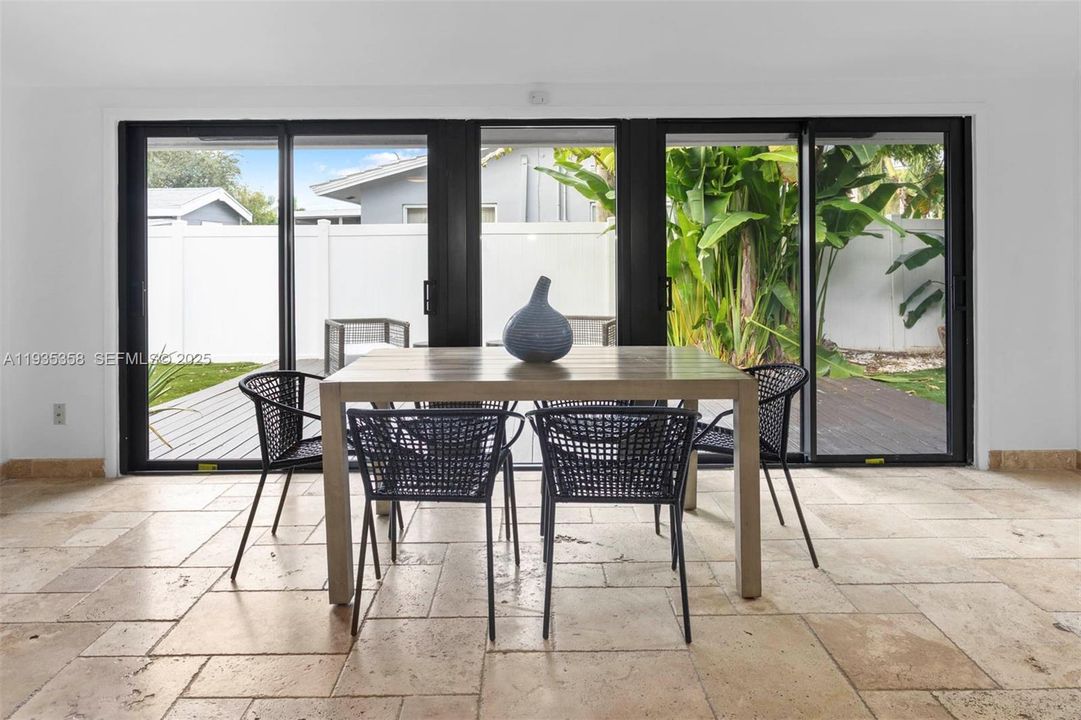 待售: $749,000 (3 贝兹, 2 浴室, 1492 平方英尺)