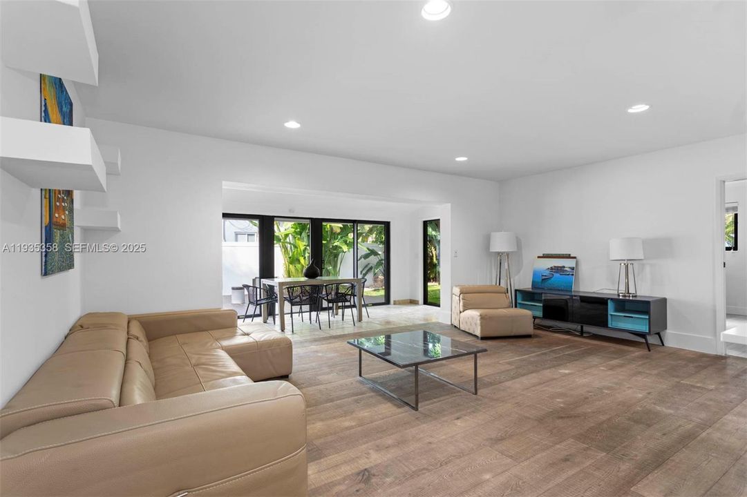 待售: $749,000 (3 贝兹, 2 浴室, 1492 平方英尺)