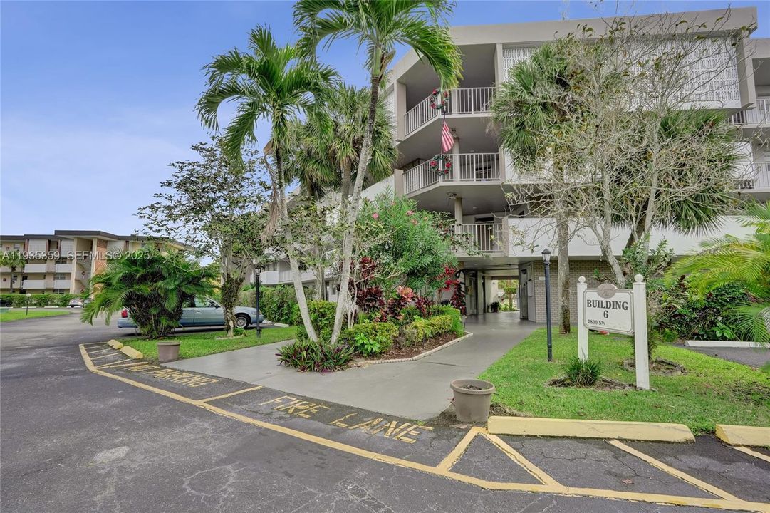 待售: $105,000 (2 贝兹, 2 浴室, 1021 平方英尺)