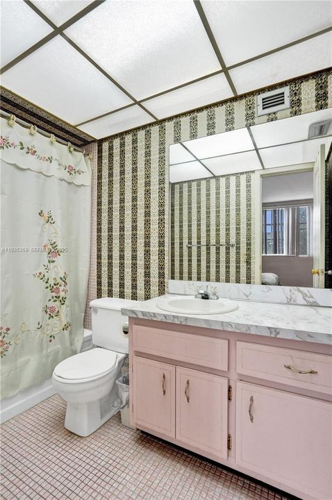 待售: $105,000 (2 贝兹, 2 浴室, 1021 平方英尺)