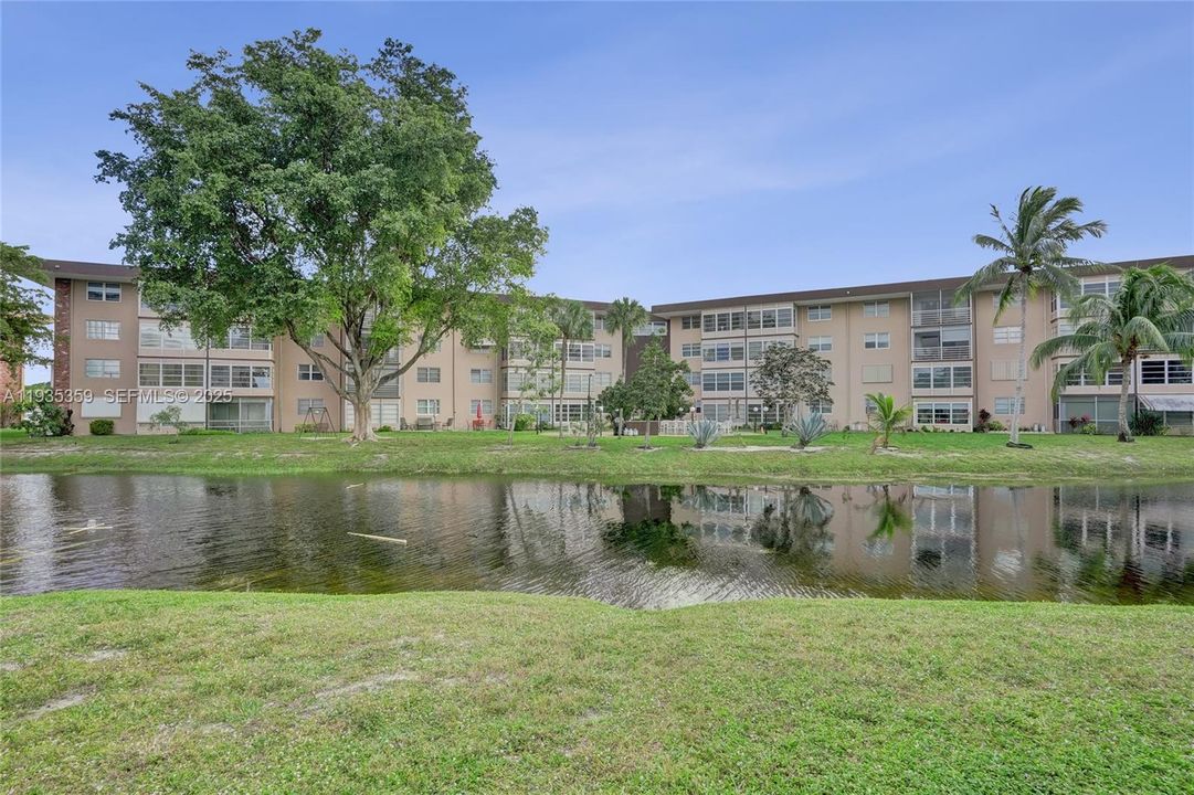 待售: $105,000 (2 贝兹, 2 浴室, 1021 平方英尺)