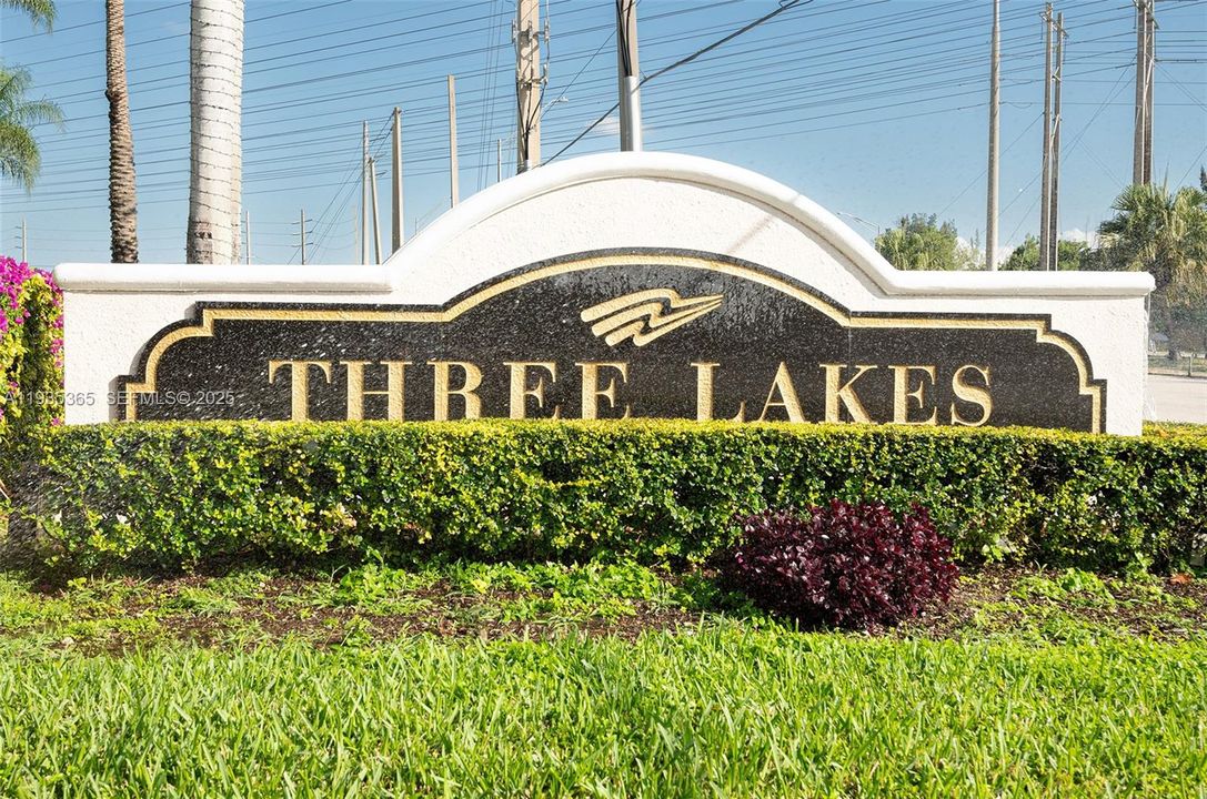 En Venta: $749,900 (4 camas, 3 baños, 2399 Pies cuadrados)