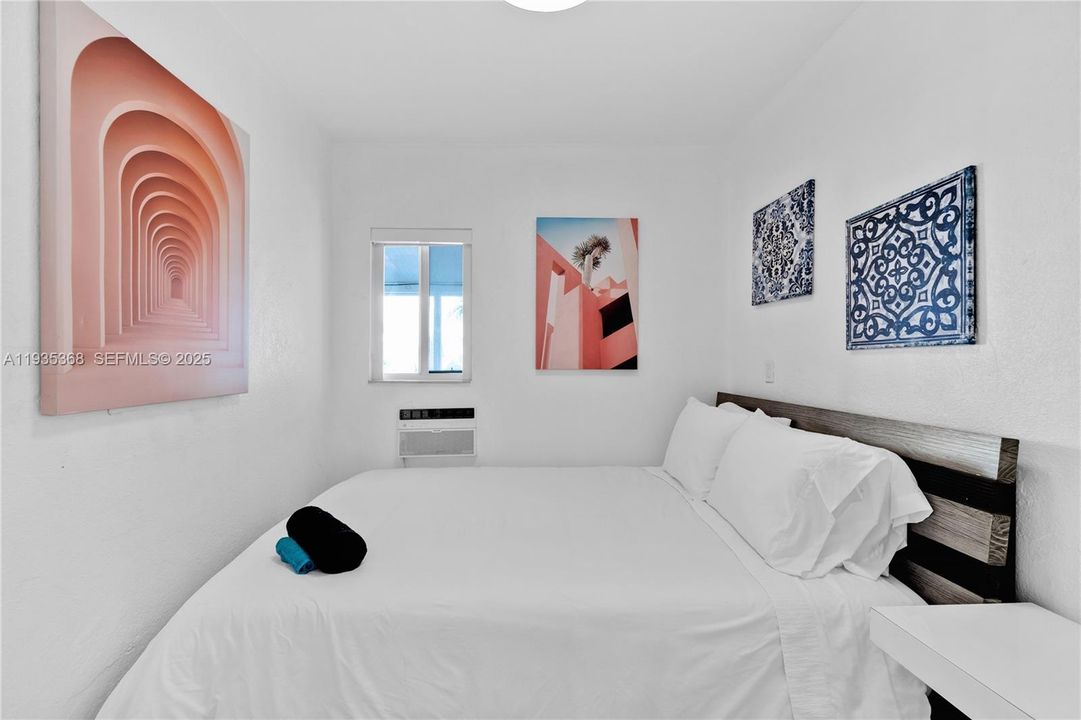 For Rent: $3,500 (4 beds, 2 baths, 1571 Square Feet)