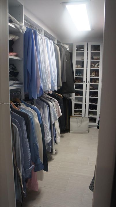 На продажу: $599,000 (2 спален, 2 ванн, 1800 Квадратных фут)