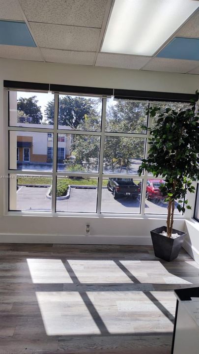 出租: $1,450 (0 贝兹, 0 浴室, 0 平方英尺)