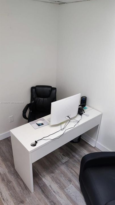 出租: $1,450 (0 贝兹, 0 浴室, 0 平方英尺)