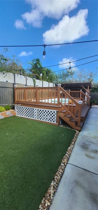 В аренду: $3,300 (4 спален, 2 ванн, 1625 Квадратных фут)