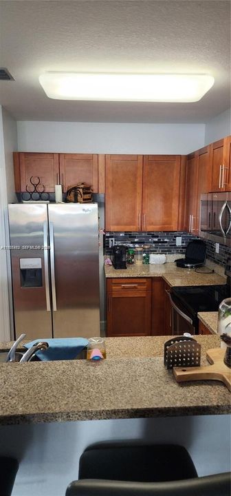 В аренду: $3,300 (4 спален, 2 ванн, 1625 Квадратных фут)