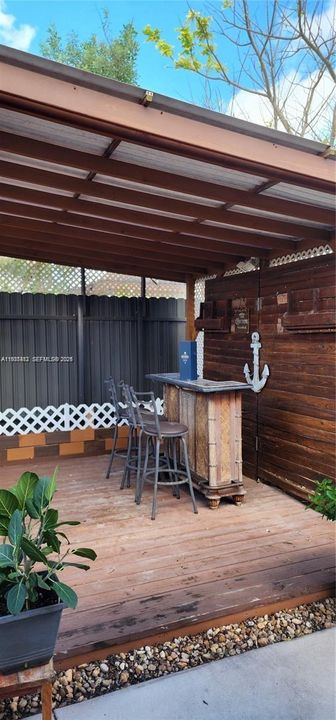 В аренду: $3,300 (4 спален, 2 ванн, 1625 Квадратных фут)