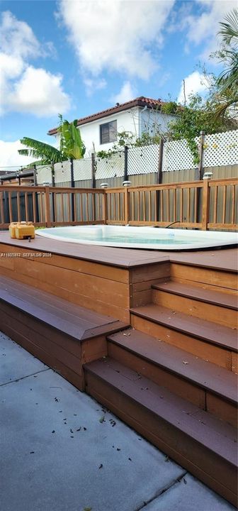 В аренду: $3,300 (4 спален, 2 ванн, 1625 Квадратных фут)