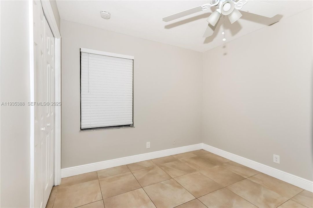 В аренду: $3,895 (3 спален, 2 ванн, 1780 Квадратных фут)