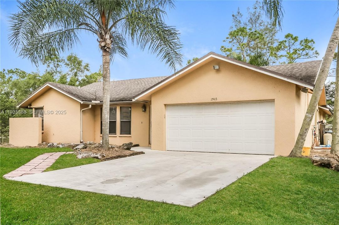 В аренду: $3,895 (3 спален, 2 ванн, 1780 Квадратных фут)