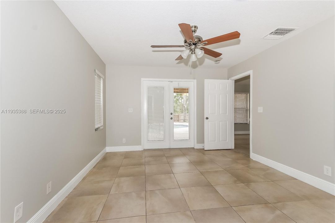 В аренду: $3,895 (3 спален, 2 ванн, 1780 Квадратных фут)