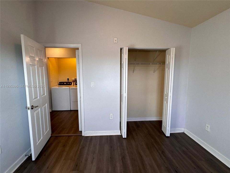 For Rent: $2,450 (3 beds, 2 baths, 1264 Square Feet)