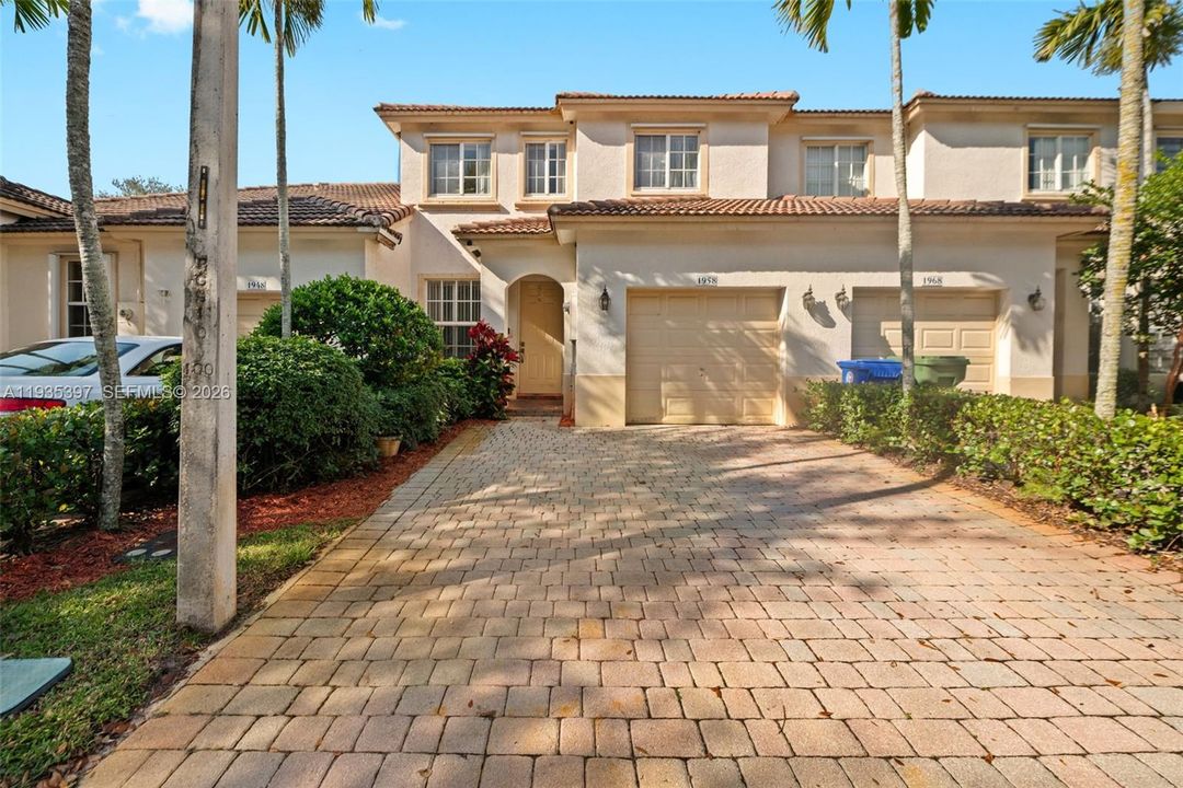 待售: $465,000 (3 贝兹, 3 浴室, 1694 平方英尺)