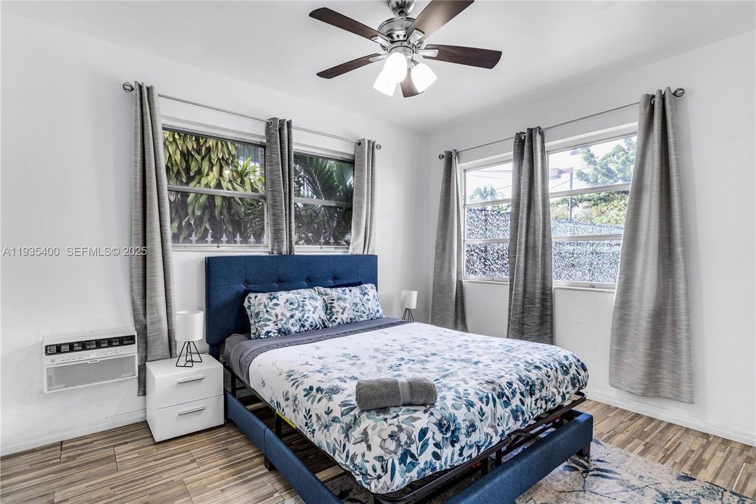 For Rent: $3,500 (4 beds, 2 baths, 2382 Square Feet)