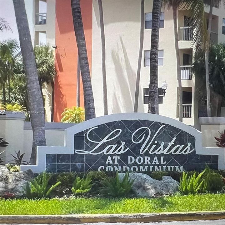 出租: $2,400 (2 贝兹, 2 浴室, 992 平方英尺)