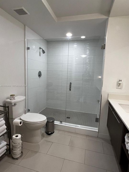 待售: $415,000 (2 贝兹, 2 浴室, 1130 平方英尺)