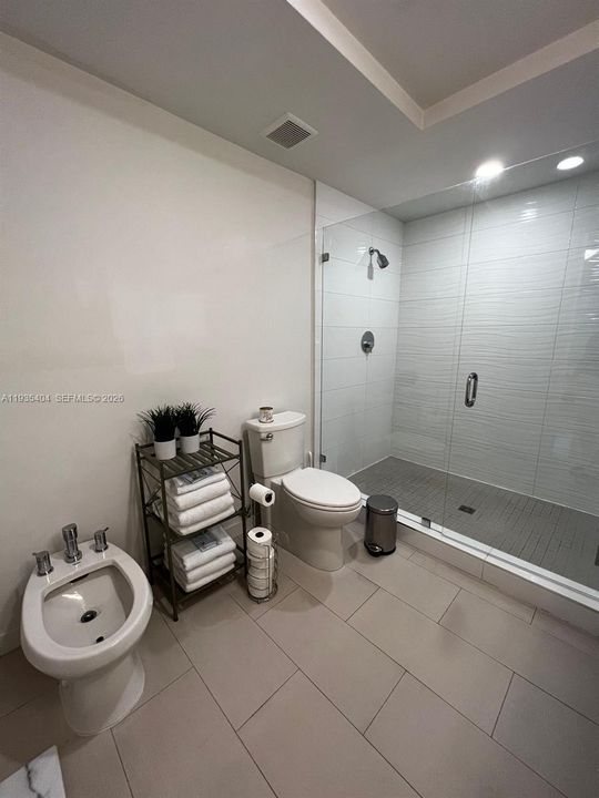 待售: $415,000 (2 贝兹, 2 浴室, 1130 平方英尺)