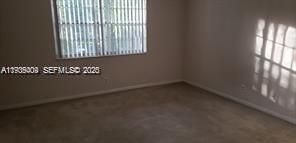 For Rent: $1,600 (1 beds, 1 baths, 900 Square Feet)