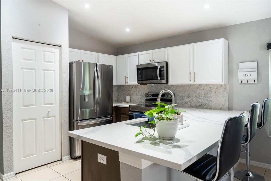 待售: $599,000 (3 贝兹, 2 浴室, 1535 平方英尺)