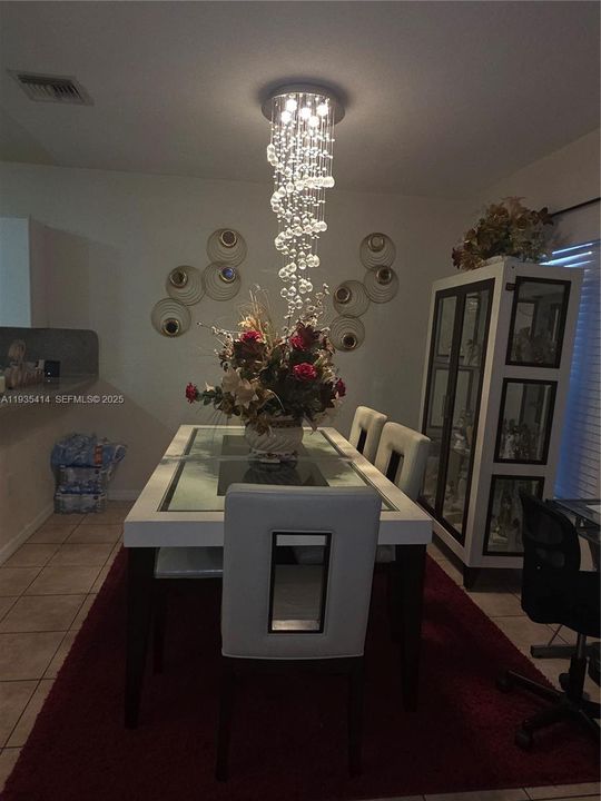 待售: $505,000 (3 贝兹, 2 浴室, 1412 平方英尺)