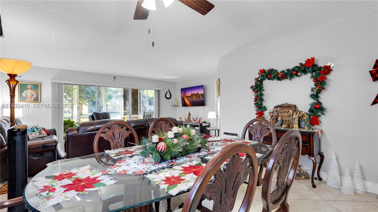 For Sale: $335,000 (2 beds, 2 baths, 1533 Square Feet)