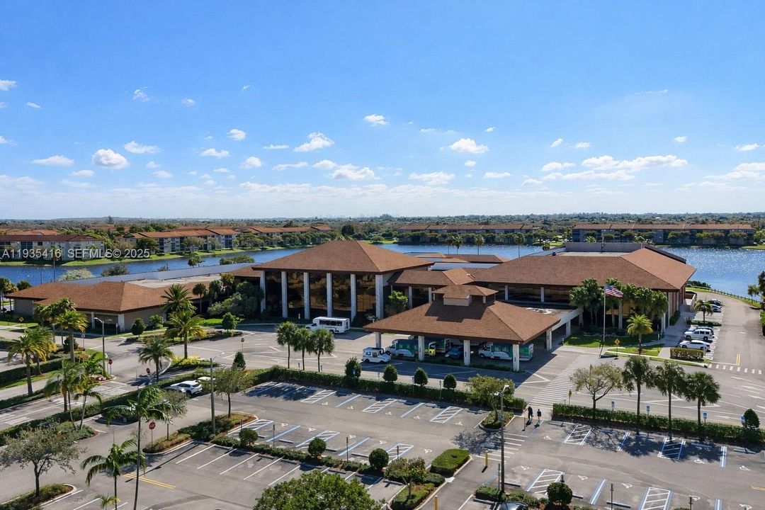 For Sale: $335,000 (2 beds, 2 baths, 1533 Square Feet)