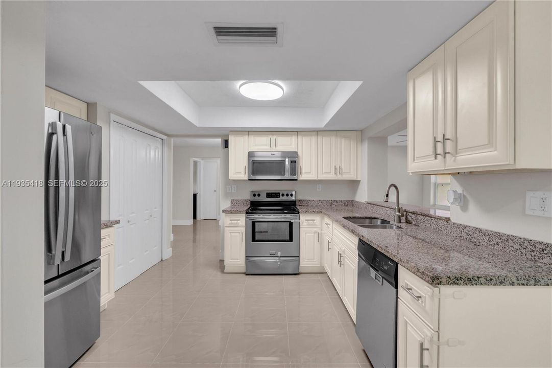 For Rent: $4,000 (4 beds, 2 baths, 1537 Square Feet)