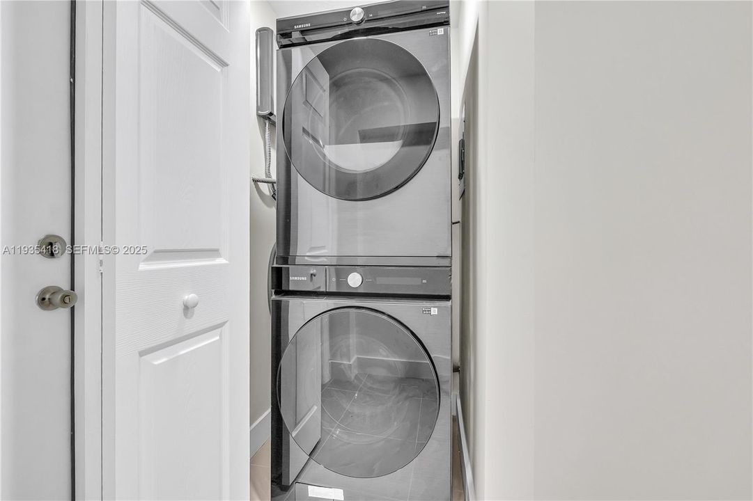 For Rent: $4,000 (4 beds, 2 baths, 1537 Square Feet)