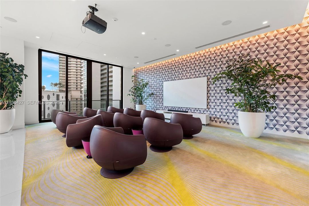 待售: $820,000 (3 贝兹, 2 浴室, 1110 平方英尺)