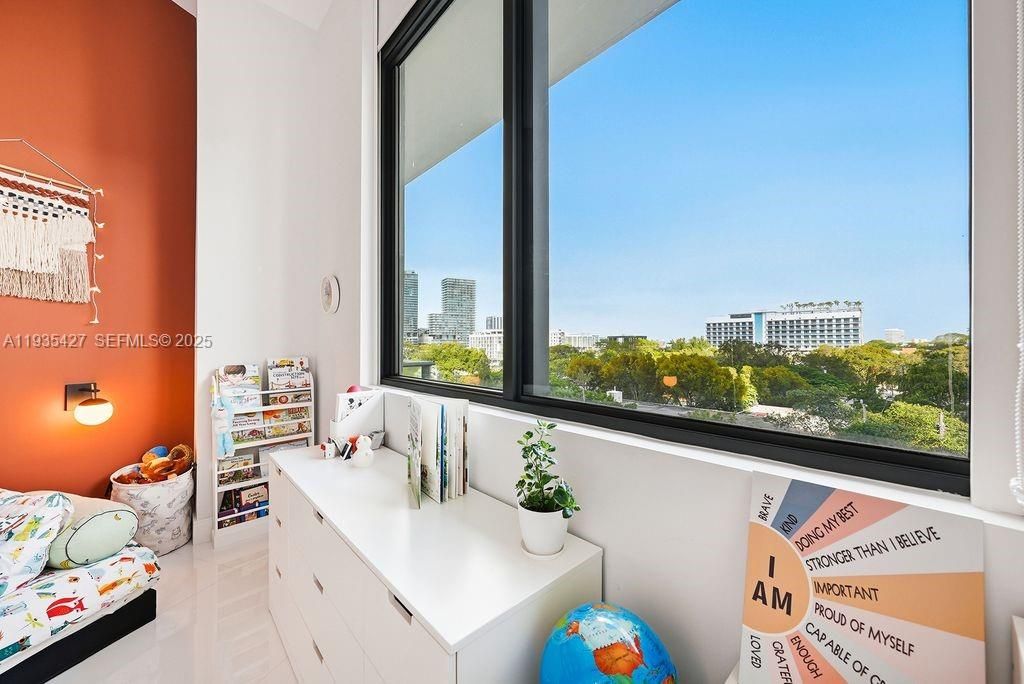 На продажу: $850,000 (3 спален, 2 ванн, 1110 Квадратных фут)