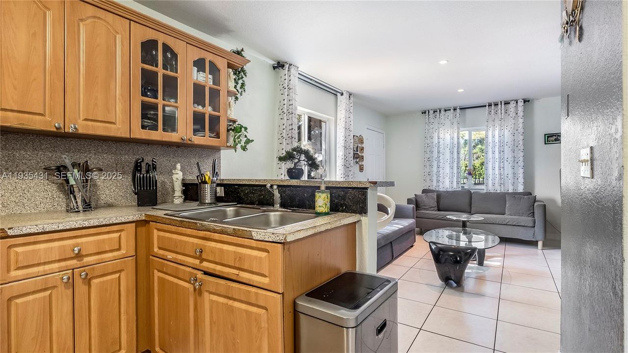 На продажу: $760,000 (0 спален, 0 ванн, 2150 Квадратных фут)