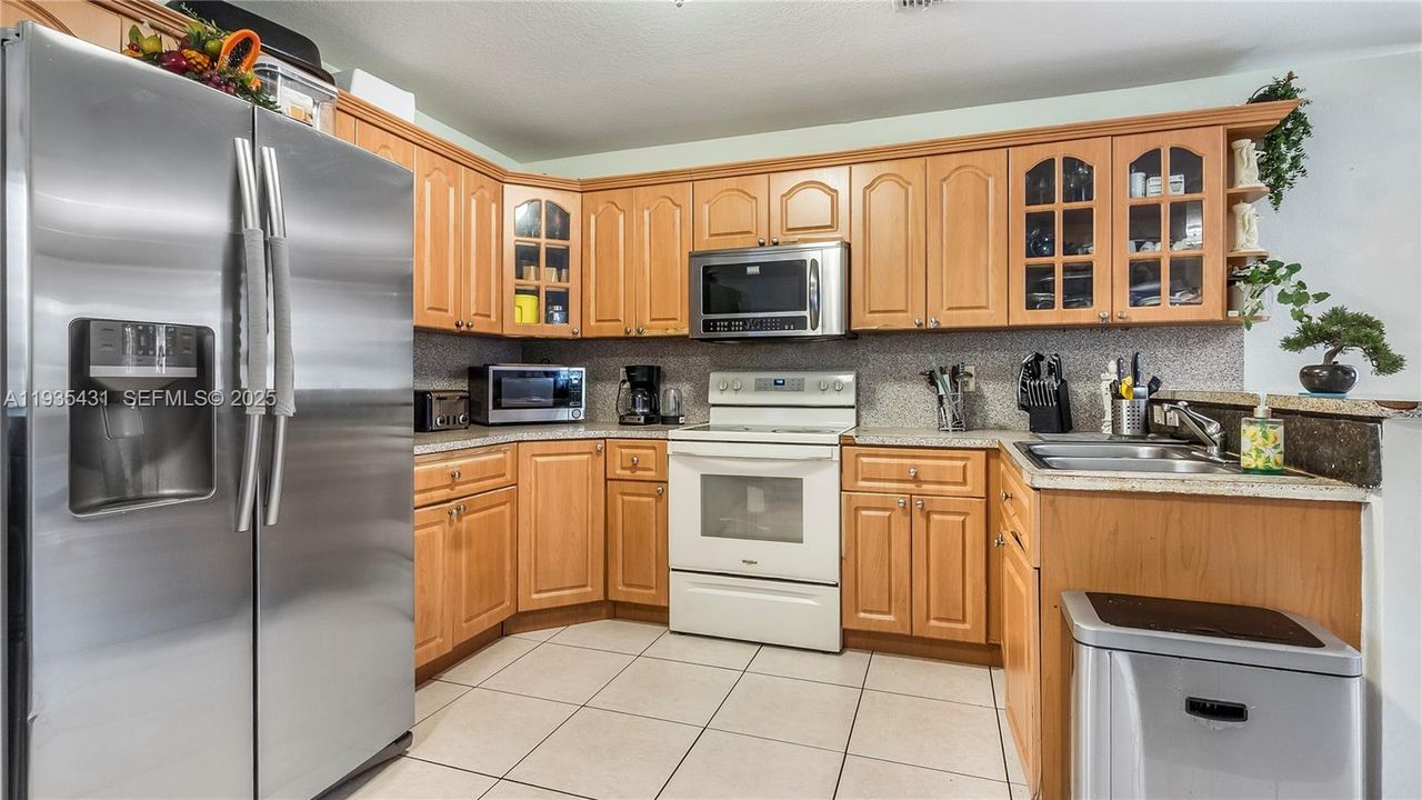 На продажу: $760,000 (0 спален, 0 ванн, 2150 Квадратных фут)