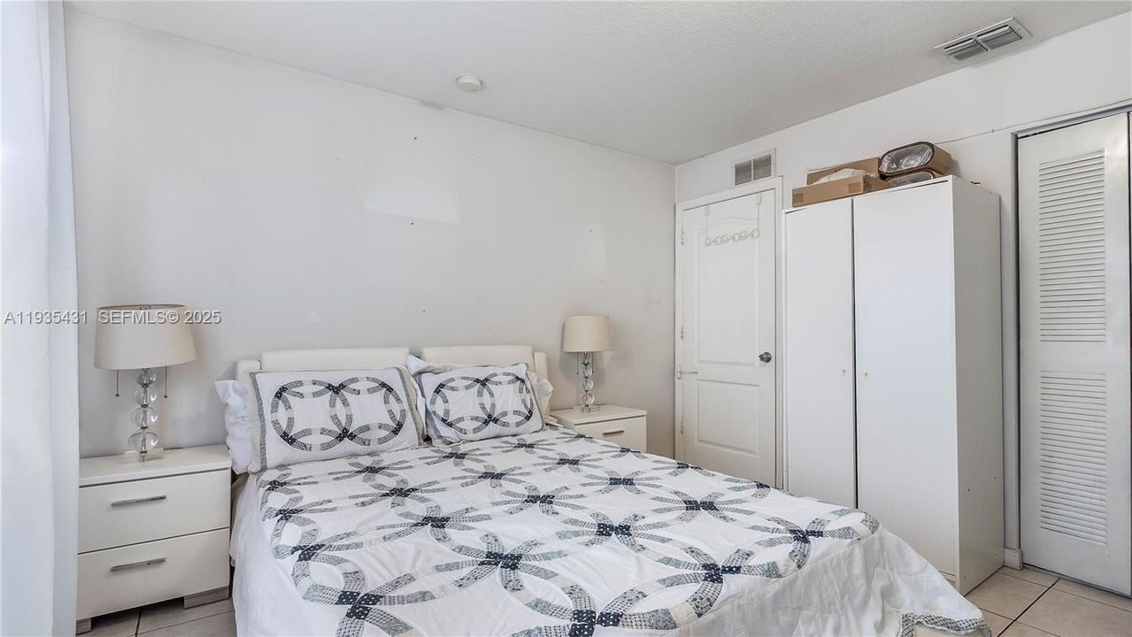 На продажу: $760,000 (0 спален, 0 ванн, 2150 Квадратных фут)