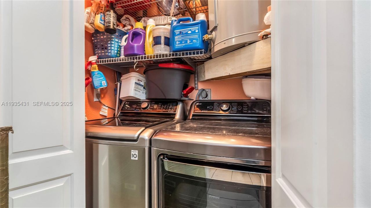 На продажу: $760,000 (0 спален, 0 ванн, 2150 Квадратных фут)