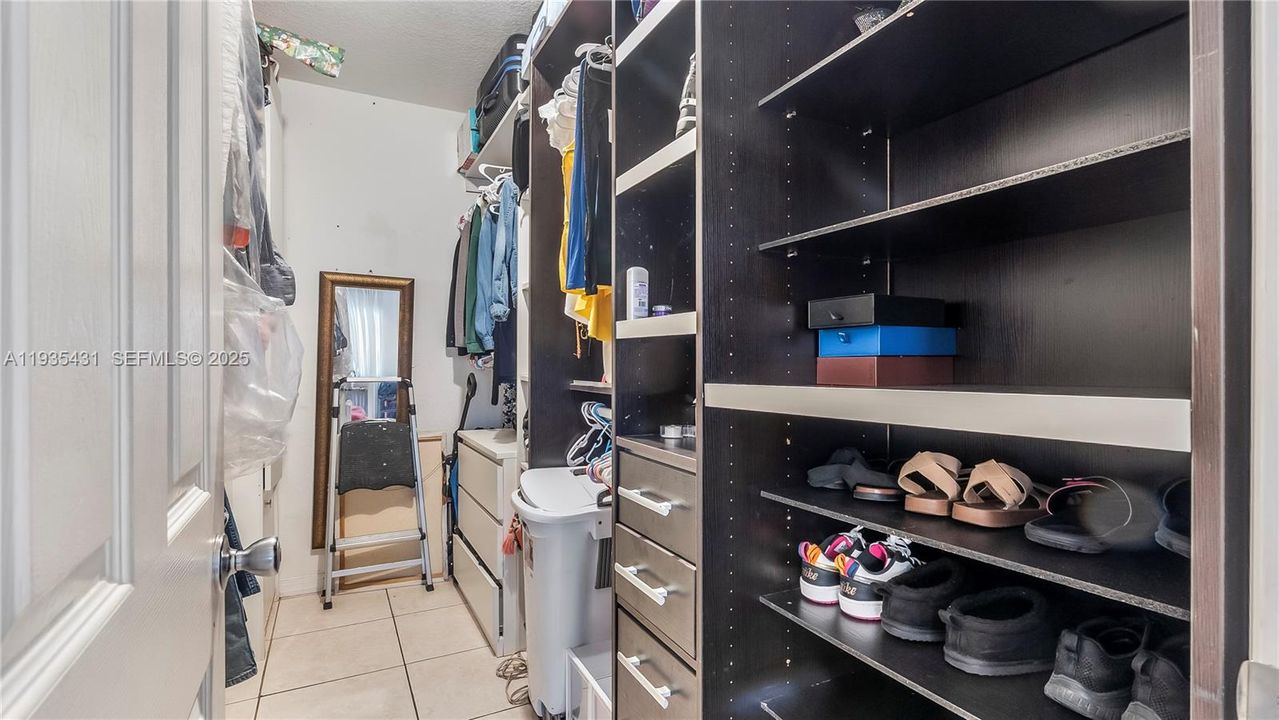 На продажу: $760,000 (0 спален, 0 ванн, 2150 Квадратных фут)