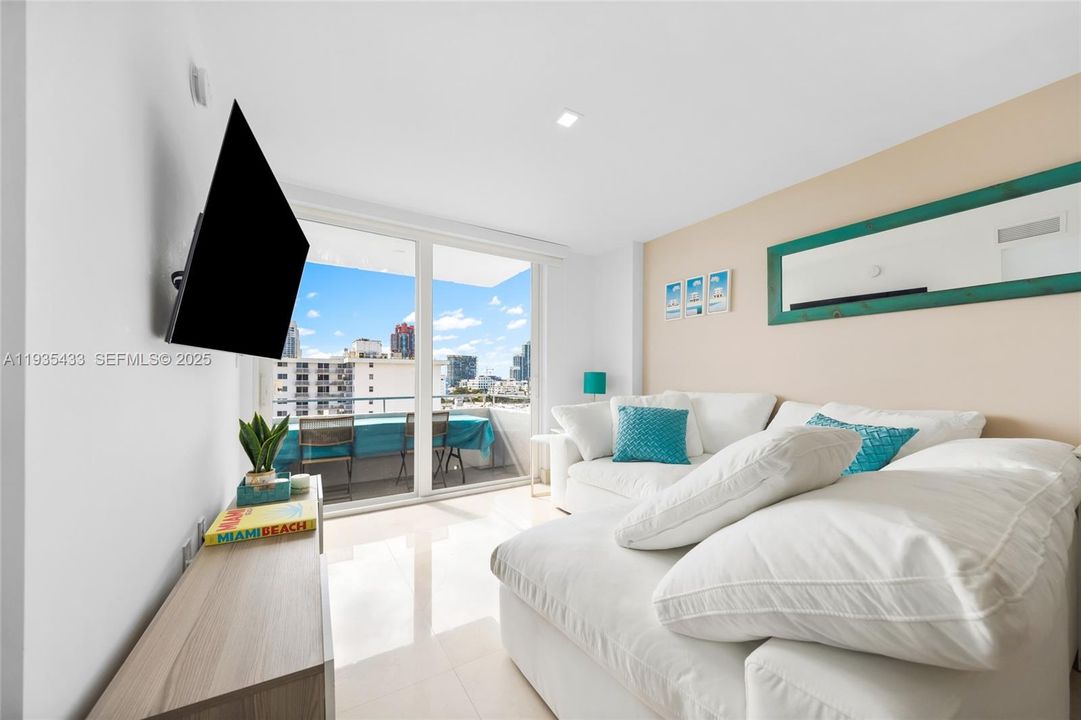 En Venta: $595,000 (1 camas, 1 baños, 645 Pies cuadrados)