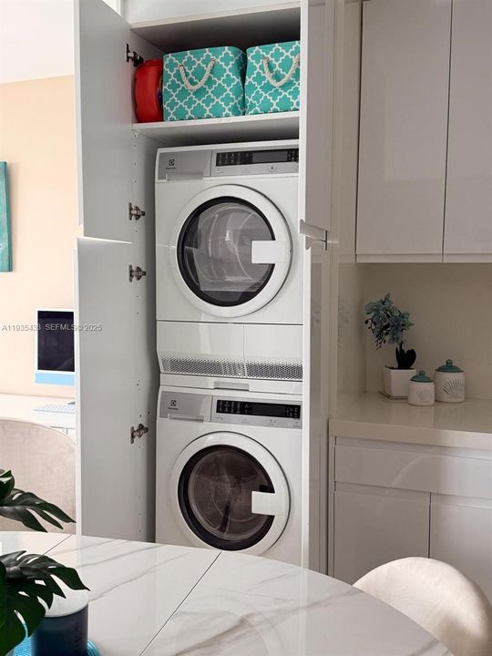 En Venta: $595,000 (1 camas, 1 baños, 645 Pies cuadrados)