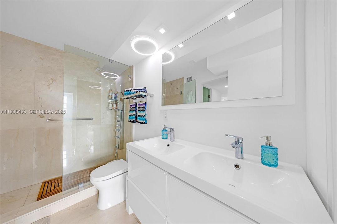 En Venta: $595,000 (1 camas, 1 baños, 645 Pies cuadrados)