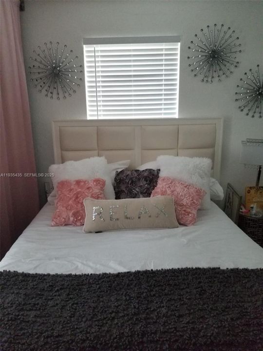 В аренду: $2,750 (2 спален, 1 ванн, 1183 Квадратных фут)