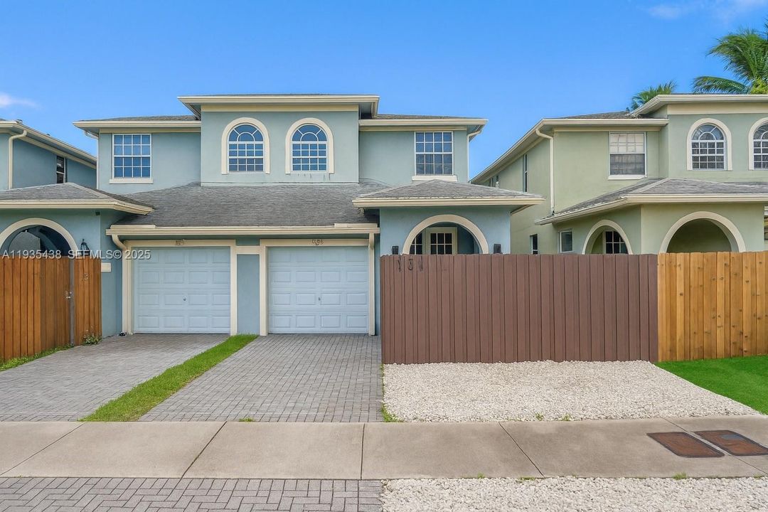 For Sale: $599,000 (3 beds, 2 baths, 2439 Square Feet)