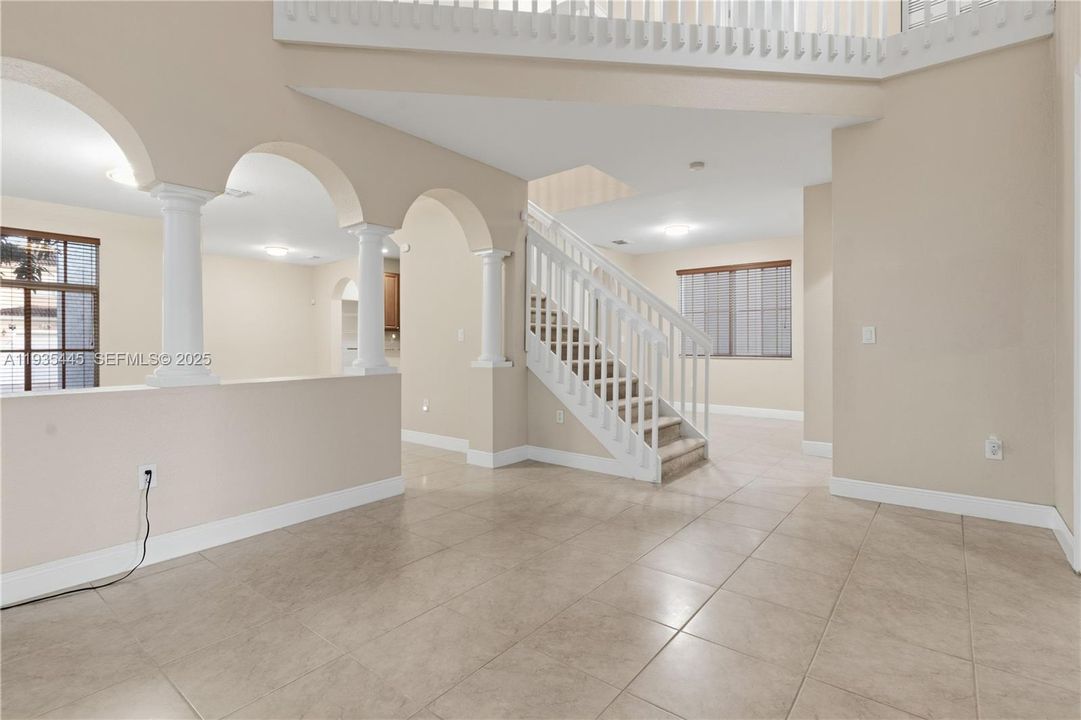 待售: $495,000 (4 贝兹, 3 浴室, 2627 平方英尺)