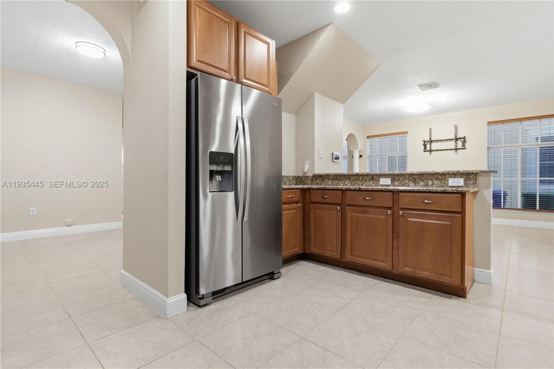 待售: $495,000 (4 贝兹, 3 浴室, 2627 平方英尺)