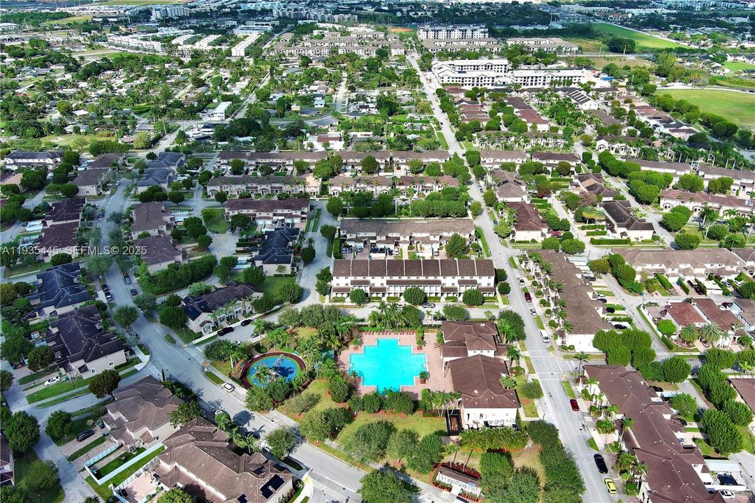 待售: $495,000 (4 贝兹, 3 浴室, 2627 平方英尺)