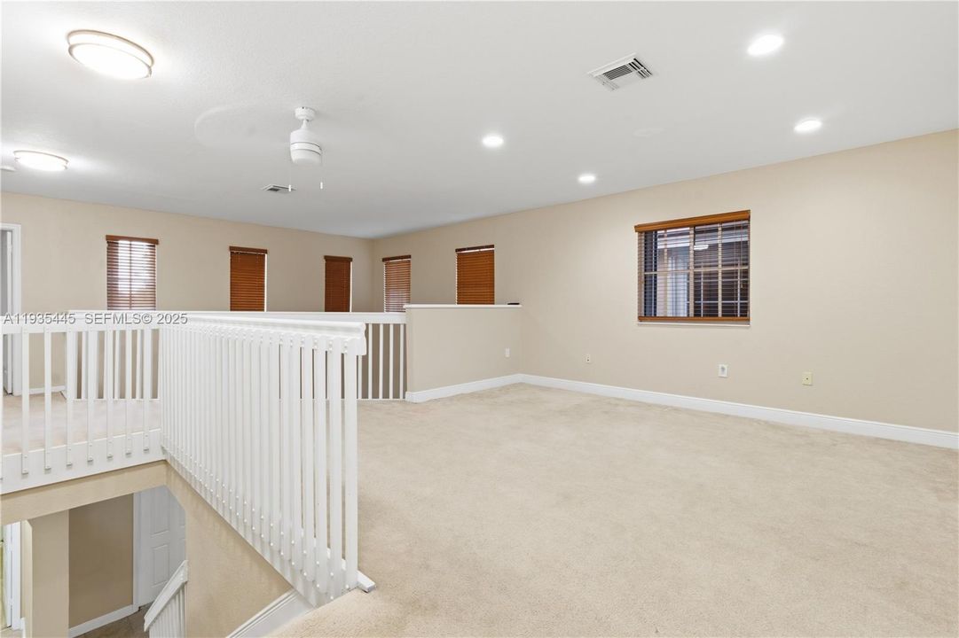 待售: $495,000 (4 贝兹, 3 浴室, 2627 平方英尺)