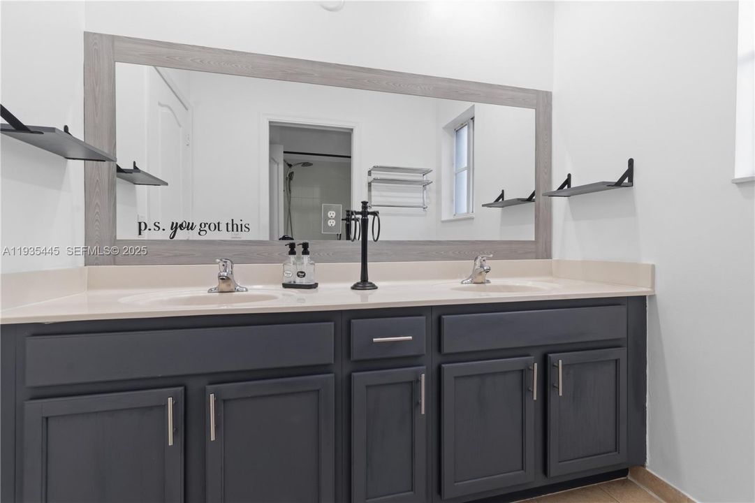 待售: $495,000 (4 贝兹, 3 浴室, 2627 平方英尺)